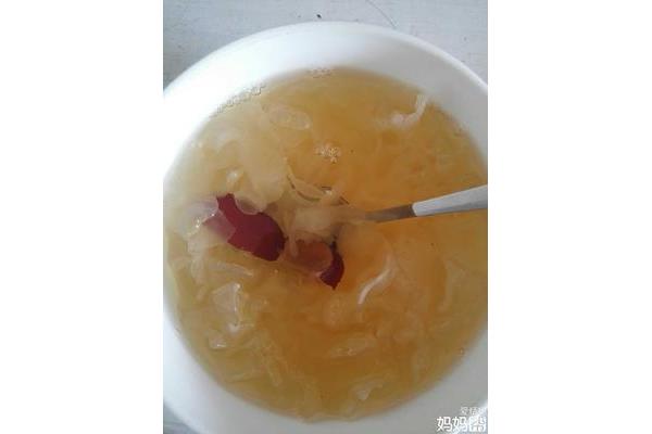 白木耳红枣汤
