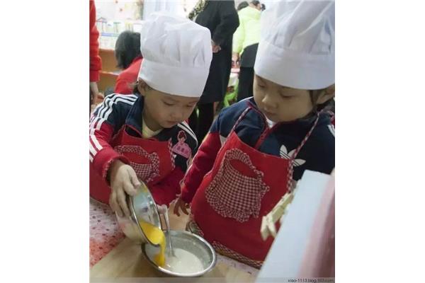 小班建构区目标
