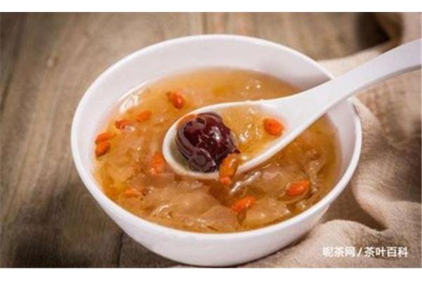 白木耳红枣汤