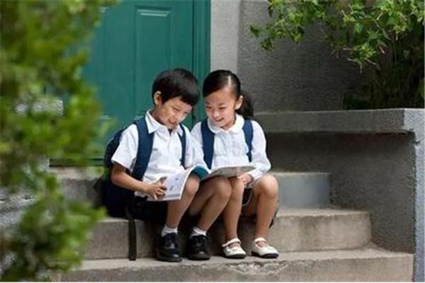 三年级小学生