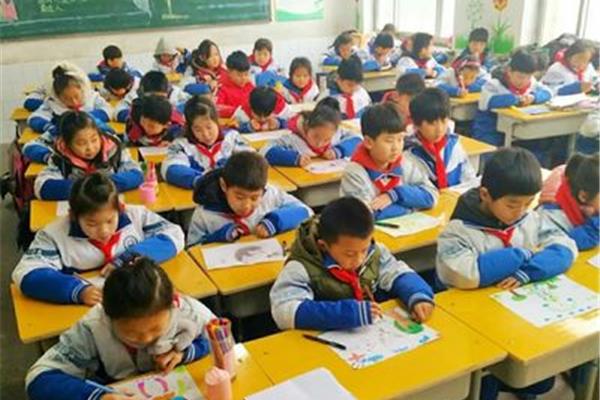 三年级小学生