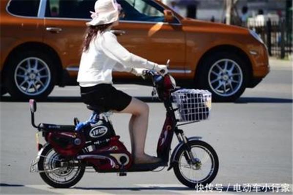 怎么骑电动车