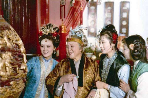 贾宝玉人物评价