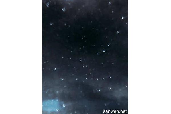 倾盆大雨的近义词