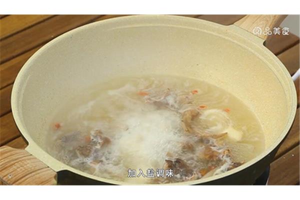 产妇鸽子汤做法