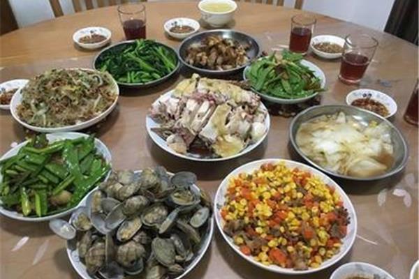 晚餐吃什么菜