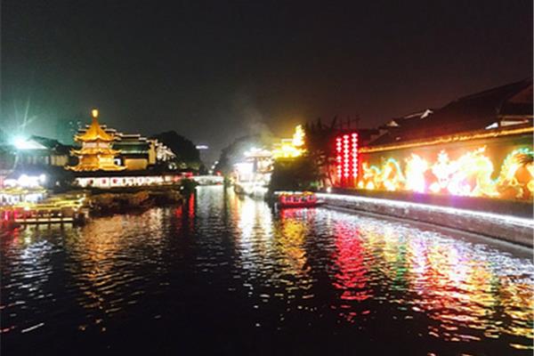 秦淮河夜游
