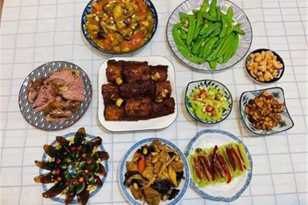 晚餐吃什么菜