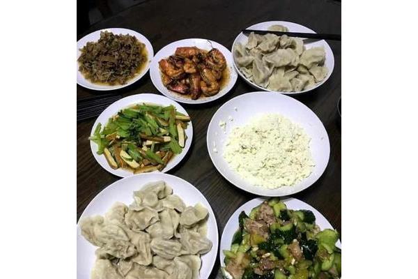 晚餐吃什么菜