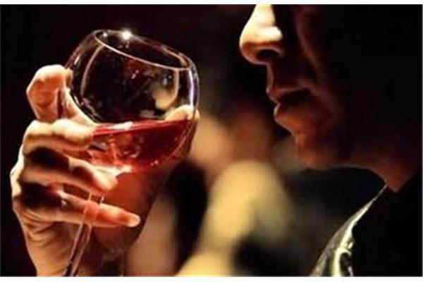 女人喝酒霸气说说