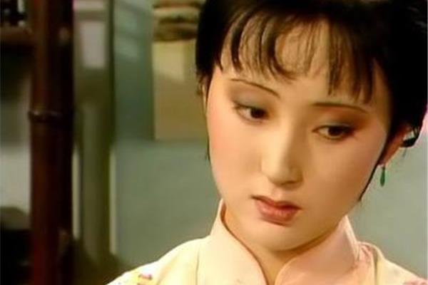 王熙凤的特点