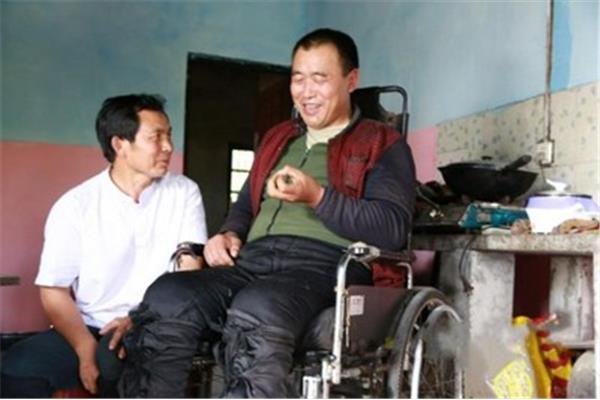 身残志坚的故事