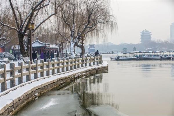 老舍笔下的济南