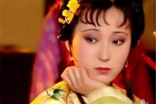 贾宝玉的人物特点