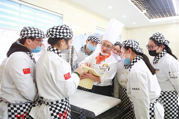 西餐厨师培训学费