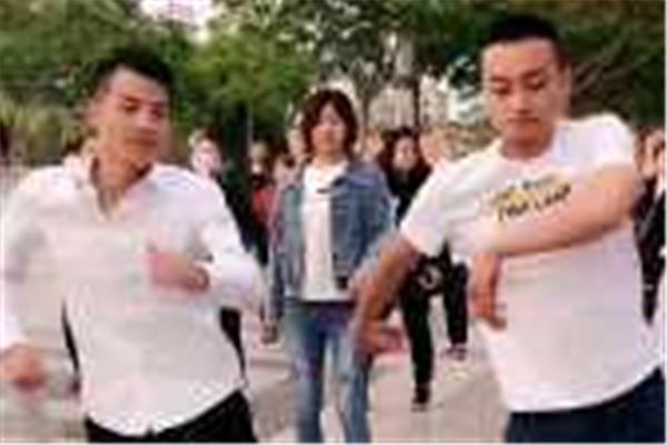 骑马赶驴视频