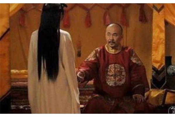 侍候的正确读音