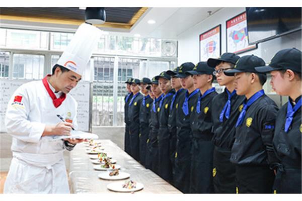 西餐厨师培训学费