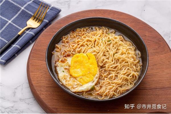 微波炉煮方便面