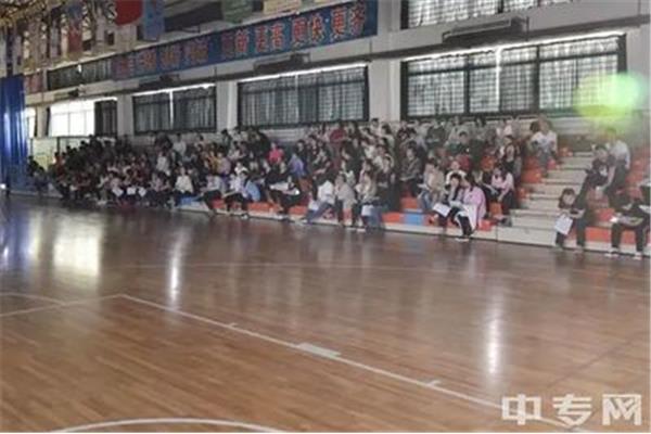 阜新篮球学校