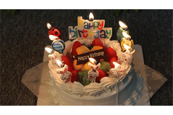 送生日蛋糕