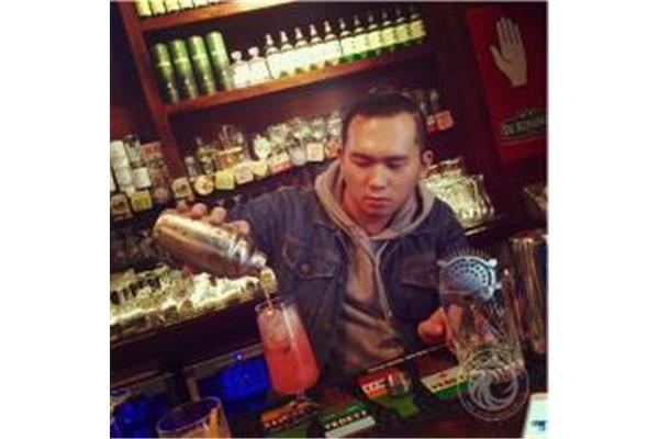 花式调酒师