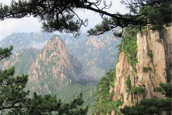 三山是指哪三座山