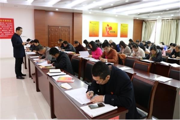 重视理论学习