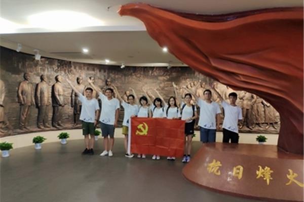 追寻红色足迹