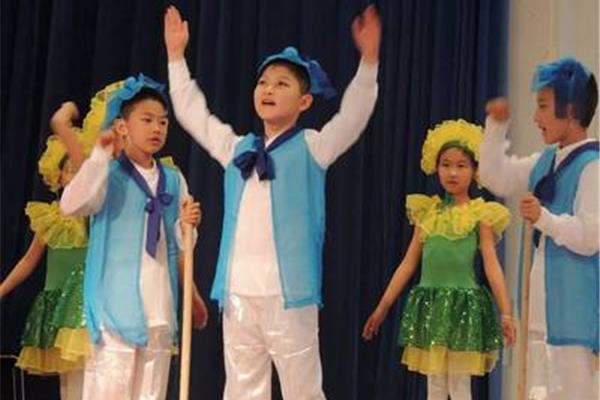 小学生课本剧