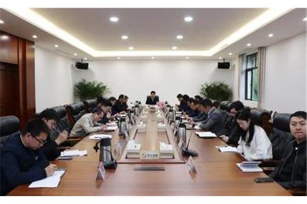 聚焦重点工作