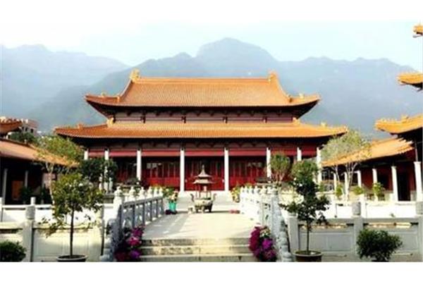 殿堂楼阁的意思