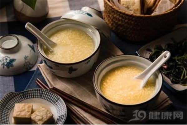 小米粥含糖量高吗