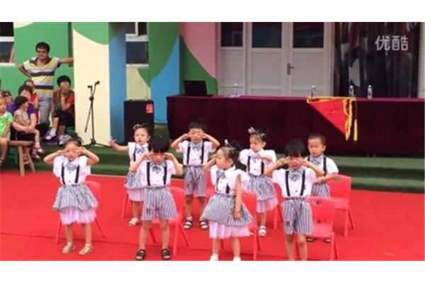 小班幼儿舞蹈