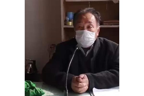 又进村来打一字