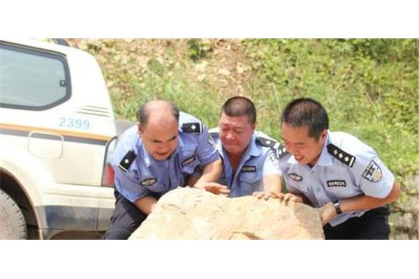 警察一杠三星