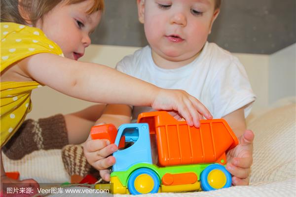 小孩子的玩具