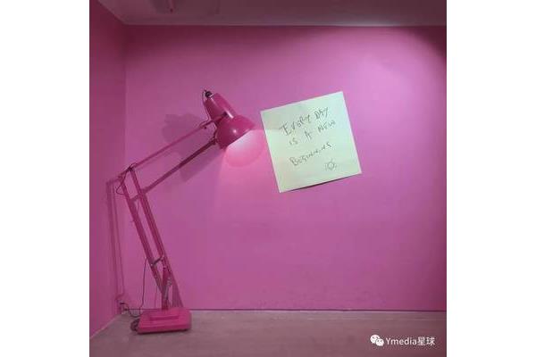 温馨的反义词