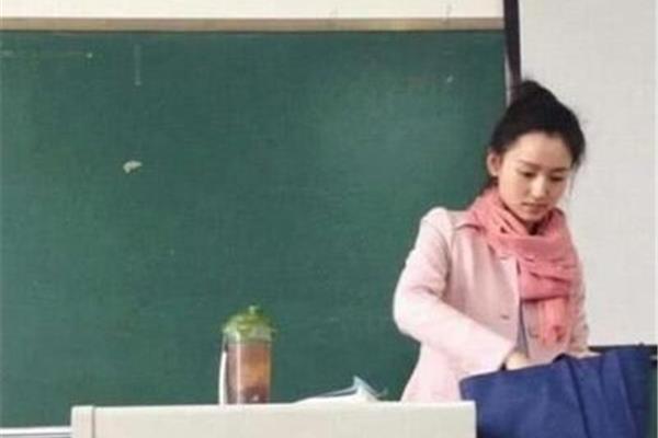敏感女教师
