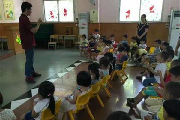 幼儿园家长进课堂