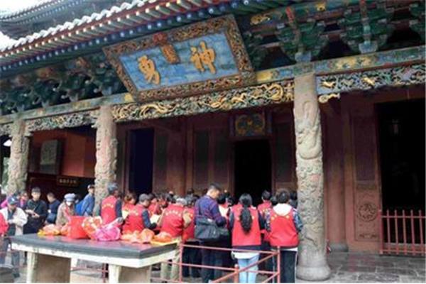 东岳庙不能乱拜