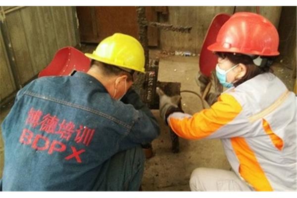 二保焊怎么操作