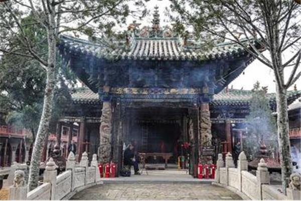 东岳庙不能乱拜