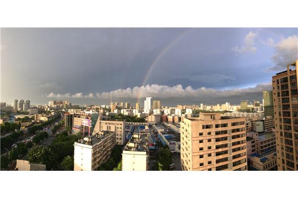 彩虹是什么样子的
