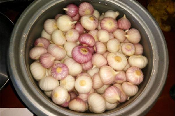 泡蒜头的腌制方法