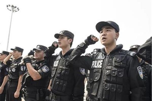 特警是警察吗