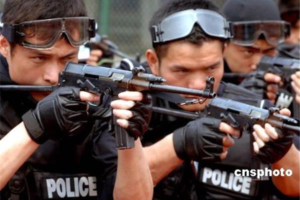 特警是警察吗