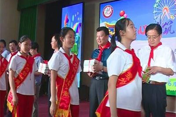 祝叔叔阿姨