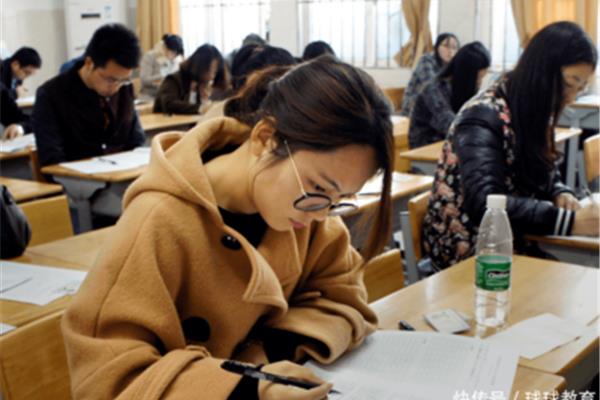 选调生怎么考