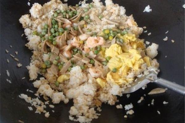 如何做蛋炒饭
